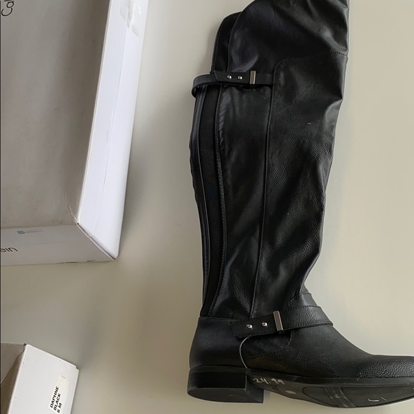 Boots - Picture 1 of 4